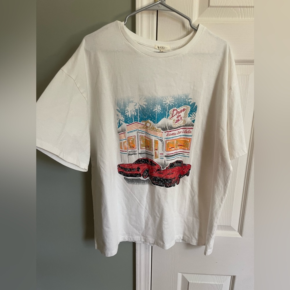 Graphic tee